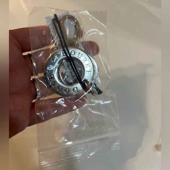 Authentic Dooney & Bourke Signature Silver Ring Key Fob /Purse Charm - Picture 10 of 10